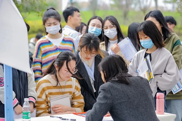 熱烈祝賀：人社部“一線(xiàn)觀(guān)察”項(xiàng)目信息采集點(diǎn)落戶(hù)瑞方人力 第3張